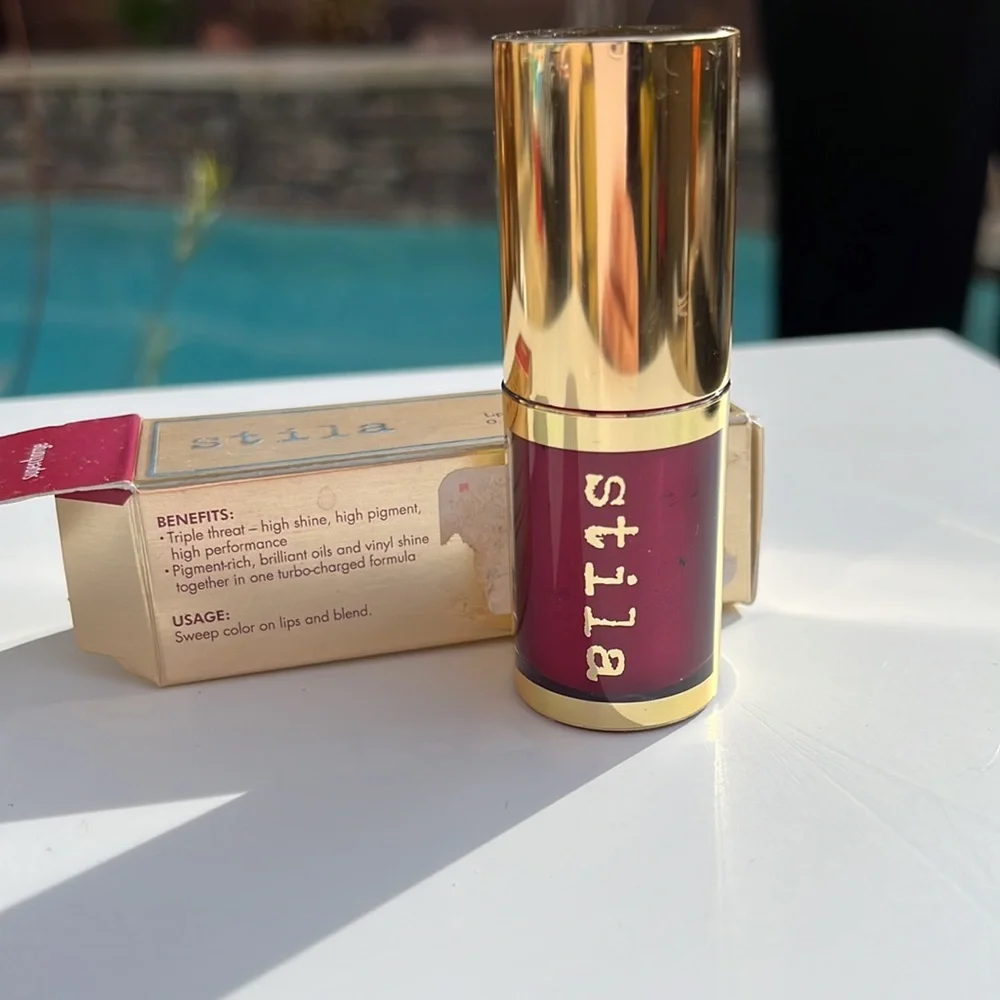 💄STILA lip gloss lipstick